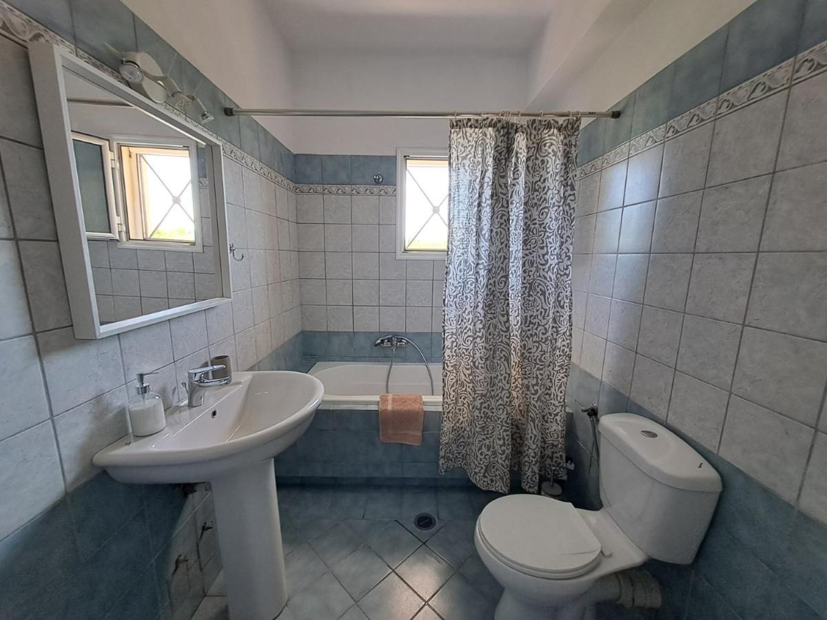 Maison Du Lac Kanoni  Bagian luar foto
